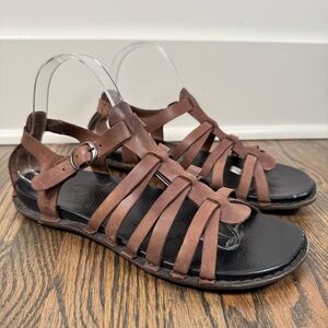Keen Alman brown leather gladiator sandals size 8